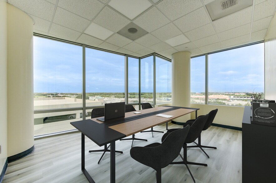 More Photos Of 9999 Bellaire Blvd, Houston Medical For Lease