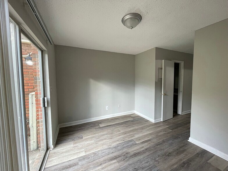 More Photos Of 1401 Carson Rd, Birmingham Multifamily For Sale