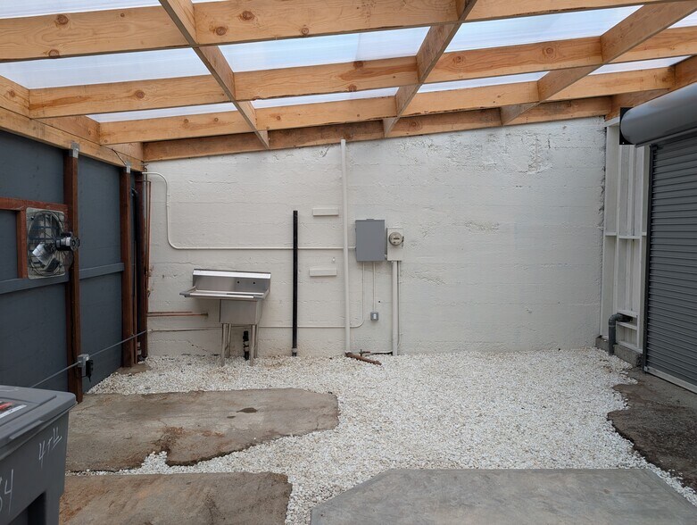More Photos Of 500 Brannan St, San Francisco Restaurant For Sale