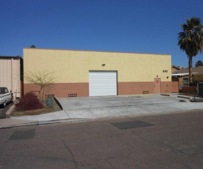 Primary Photo Of 648 W Hazelwood St, Phoenix Warehouse For Sale