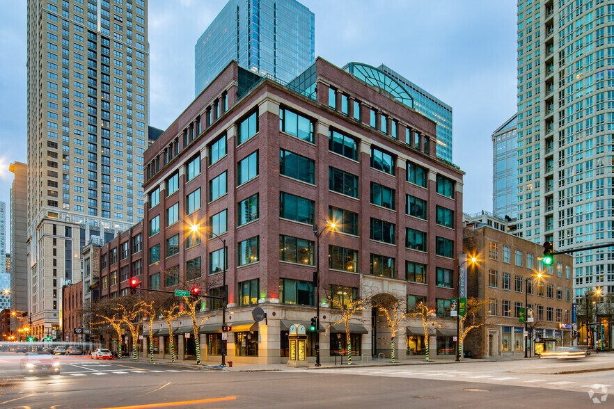 More Photos Of 415 N LaSalle Dr, Chicago Office For Lease