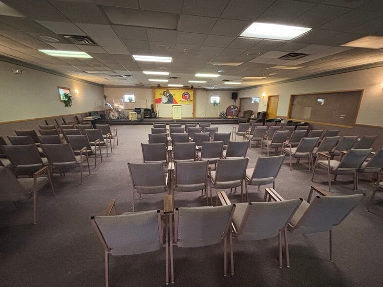 More Photos Of 11250 Hayes St, Detroit Religious Facility For Sale