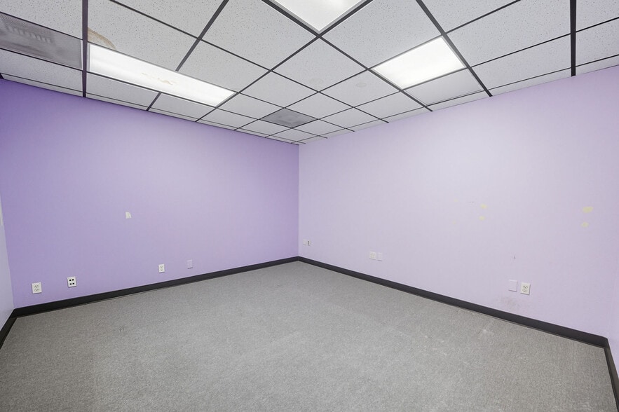 More Photos Of 1021 S El Camino Real, San Mateo Office For Sale