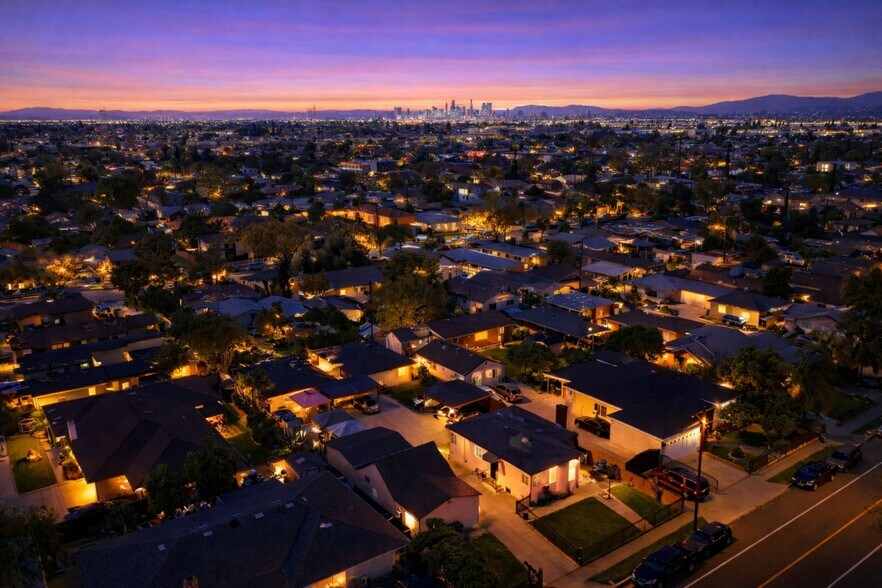 More Photos Of 474 S Eastern Ave, East Los Angeles Multifamily For Sale