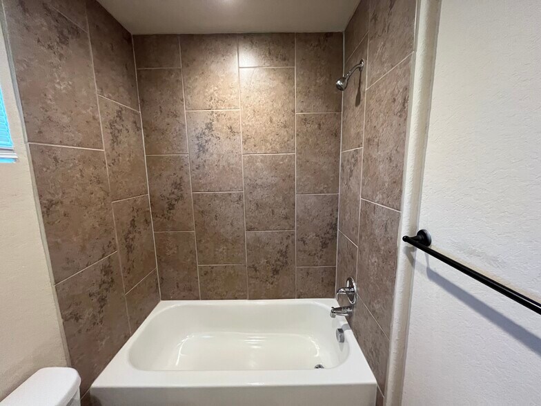 More Photos Of 13903 Annas Way, San Antonio Apartments For Sale