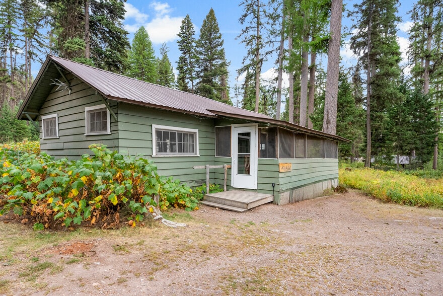 More Photos Of 3481 N Highway 83, Seeley Lake Hotel For Sale