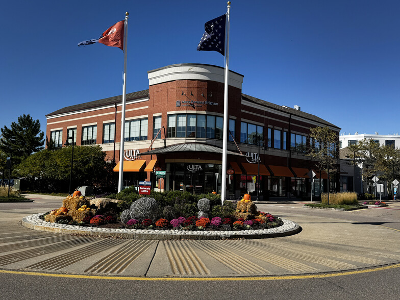 More Photos Of 215-421 Lincoln St, Hingham Unknown For Lease