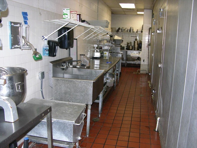 More Photos Of 694 J Clyde Morris Blvd, Newport News Restaurant For Sale