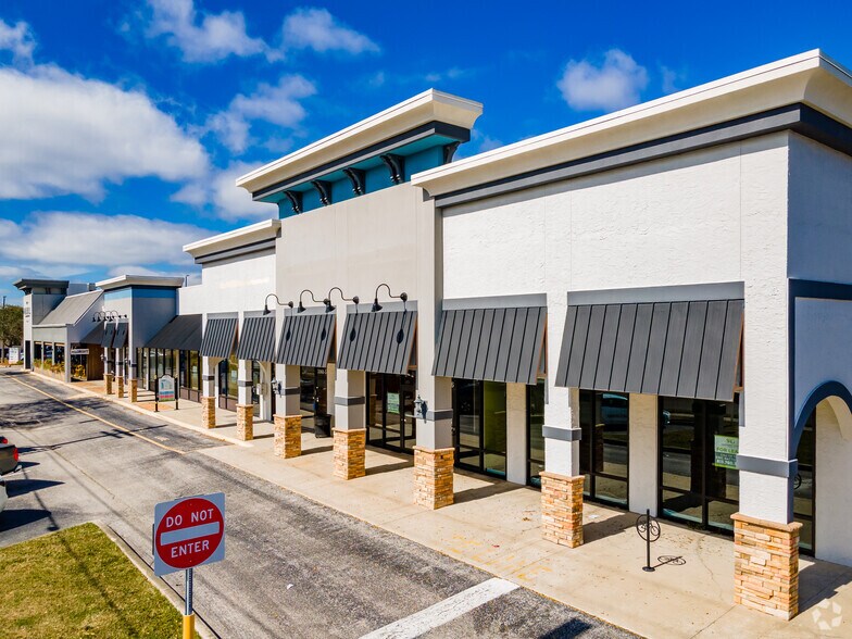 More Photos Of 3130-3150 Tampa Rd, Oldsmar Unknown For Lease