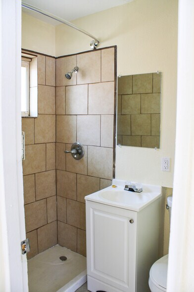 More Photos Of 5609-5613 Central Ave NW, Albuquerque Apartments For Sale