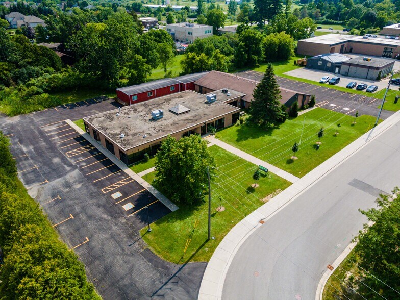 More Photos Of 1540 N Routledge Park, London Office For Lease