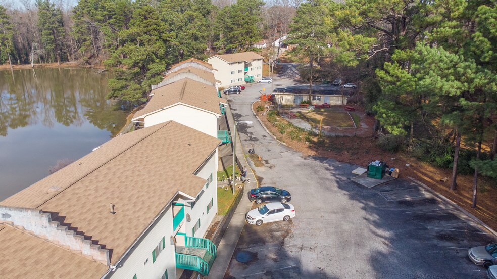 More Photos Of 417 Barton Dr, Forest Park Apartments For Sale