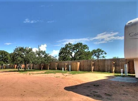 More Photos Of 310 Cortez Trl, Buchanan Dam Trailer Camper Park For Sale