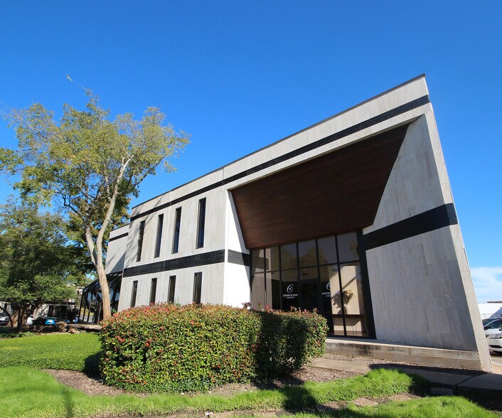 More Photos Of 2800 Antoine Dr, Houston Light Manufacturing For Lease