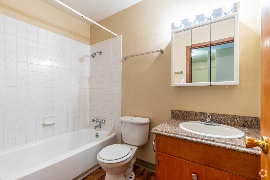 More Photos Of 11181-11211 NE Weidler St, Portland Apartments For Sale