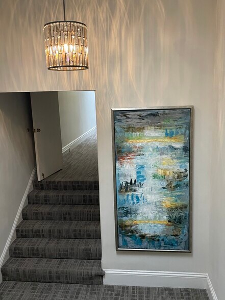 More Photos Of 12 W Madison St, Baltimore Office For Lease