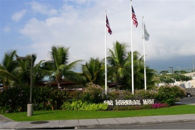 More Photos Of 74-5533 Luhia St, Kailua Kona Freestanding For Lease