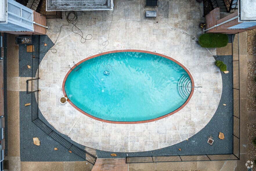 More Photos Of 2041 San Sebastian Ct, Houston Apartments For Sale