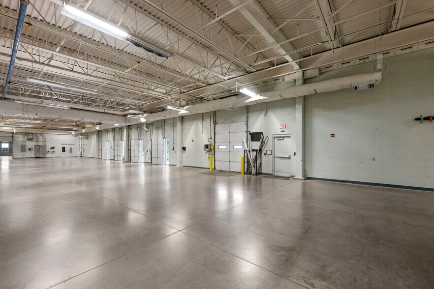 More Photos Of 801 N 2nd St, Berthoud Distribution For Lease