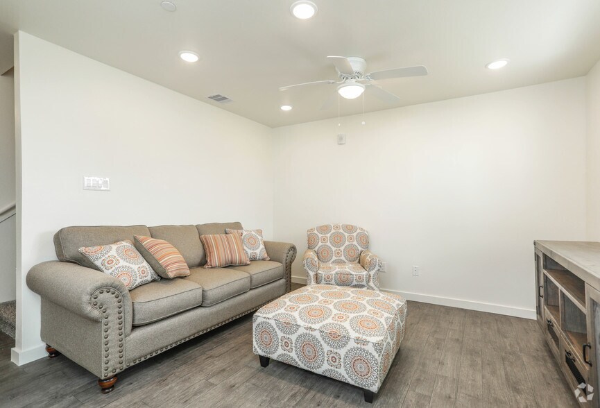 More Photos Of 21155 Gosling Rd, Spring Apartments For Sale