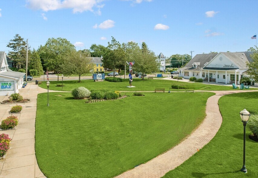 More Photos Of 760 Montauk Hwy, Water Mill Unknown For Lease