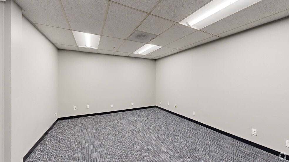 More Photos Of 25509 Industrial Blvd, Hayward Distribution For Lease