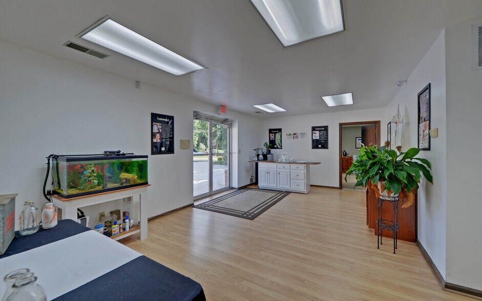 More Photos Of 250 E Currahee St, Toccoa Warehouse For Sale