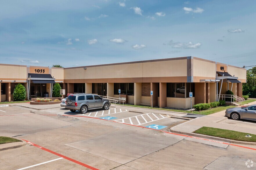 More Photos Of 1055 S Sherman St, Richardson Office For Lease