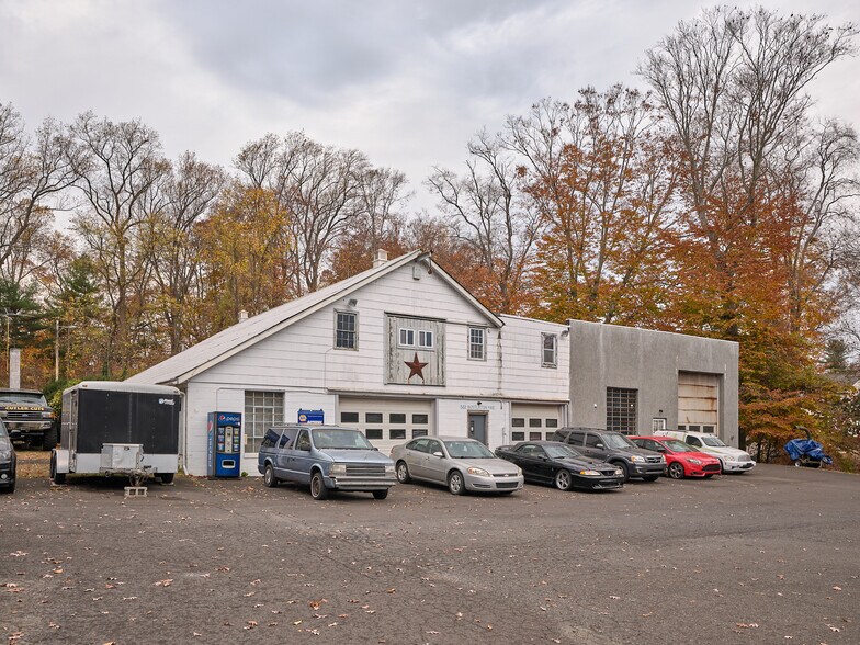 More Photos Of 522 Bustleton Pike, Churchville Auto Repair For Sale