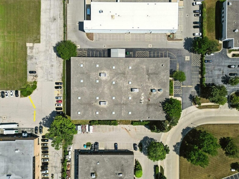 More Photos Of 8130 River Dr, Morton Grove Warehouse For Sale