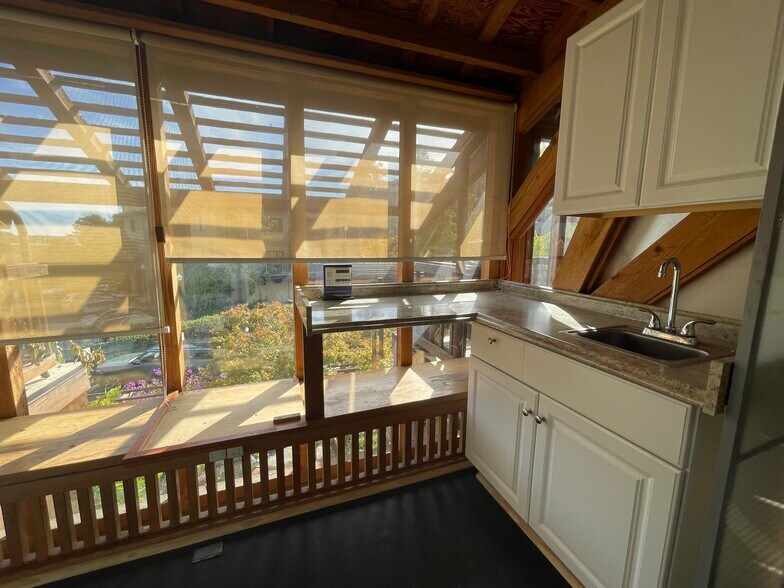 More Photos Of 495 Miller Ave, Mill Valley Office For Lease