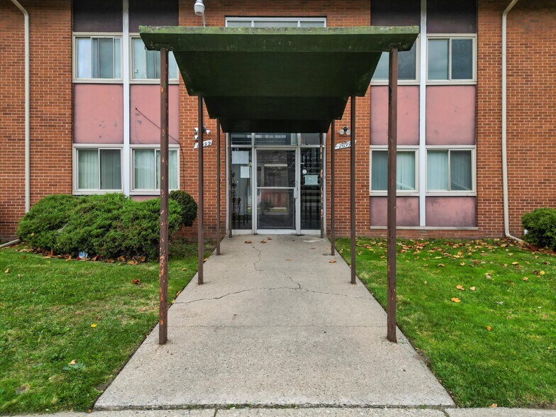 More Photos Of 19199 Lahser Rd, Detroit Apartments For Sale