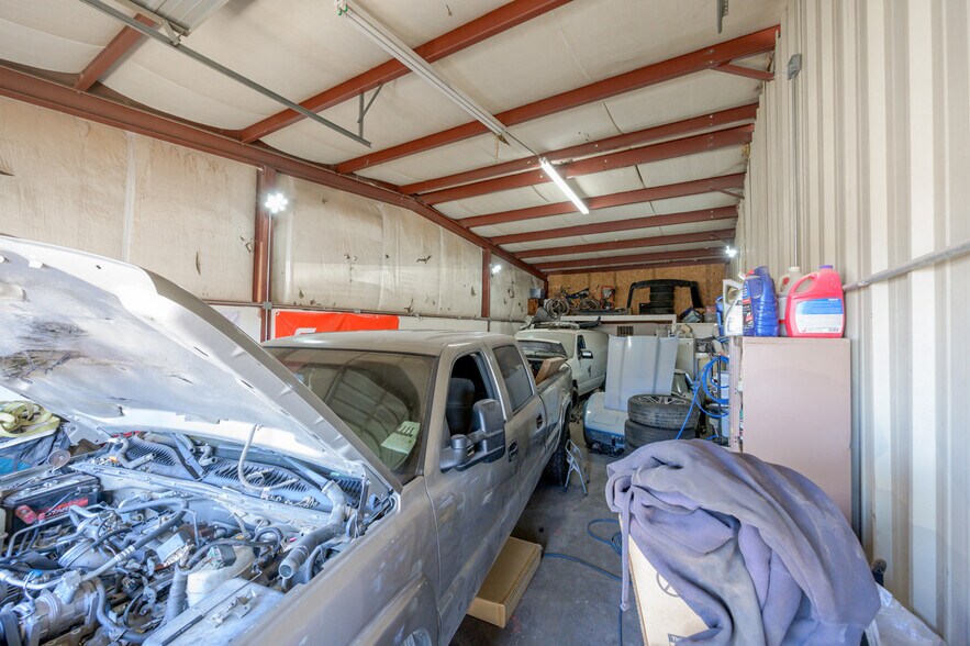 More Photos Of 2560 Outpost dr, Bullhead City Warehouse For Sale
