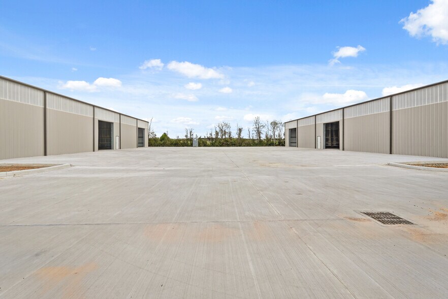 More Photos Of 19280 Kickapoo Rd, Waller Industrial For Sale