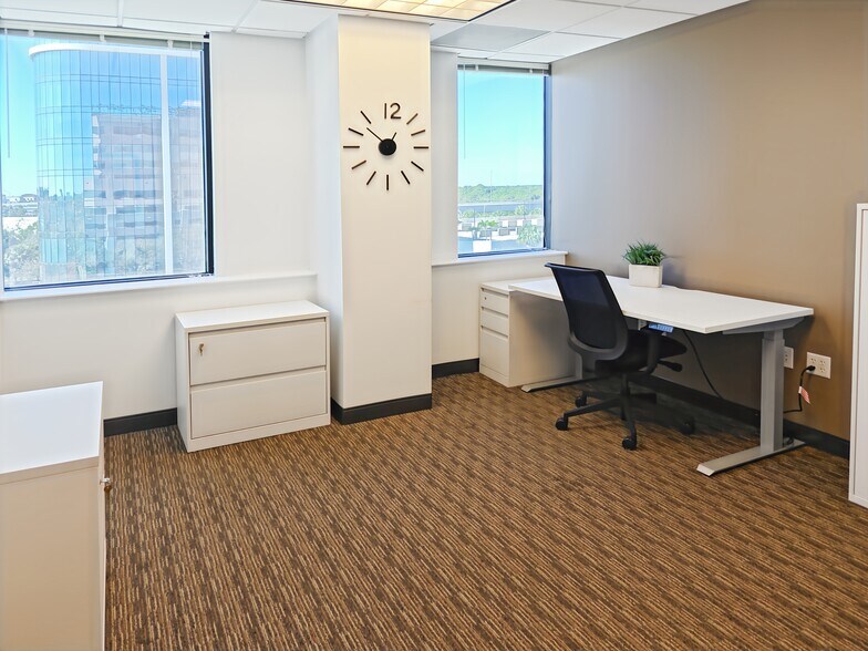 More Photos Of 3801 PGA Blvd, Palm Beach Gardens Coworking Space