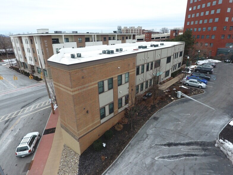 More Photos Of 245 Broadway, Schenectady Apartments For Lease