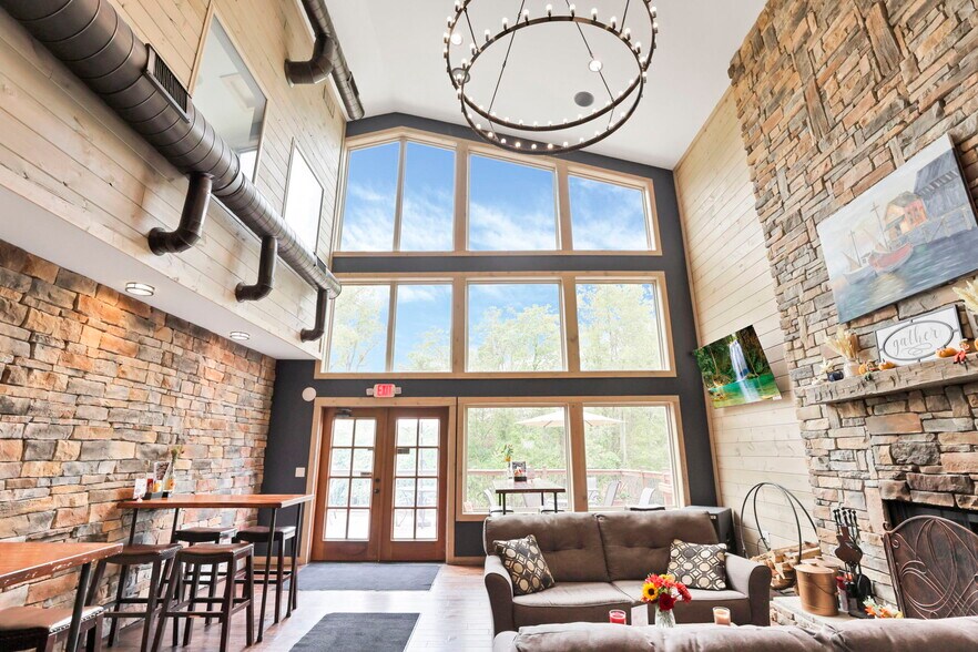 More Photos Of 14675 Zion Rd, Thornville Restaurant For Sale