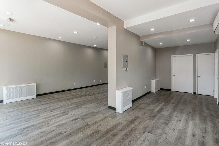 More Photos Of 16-21 New St, Hewlett Apartments For Lease