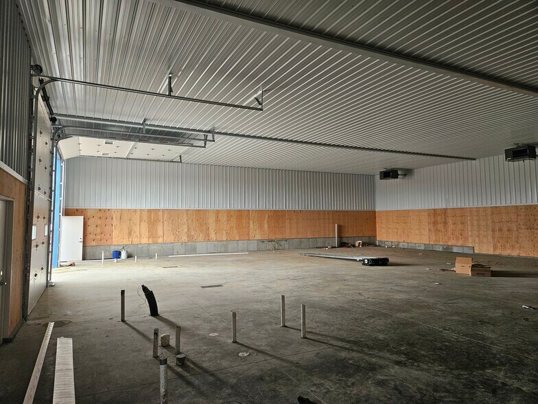 More Photos Of 423 Centennial Pl, Dell Rapids Industrial For Sale