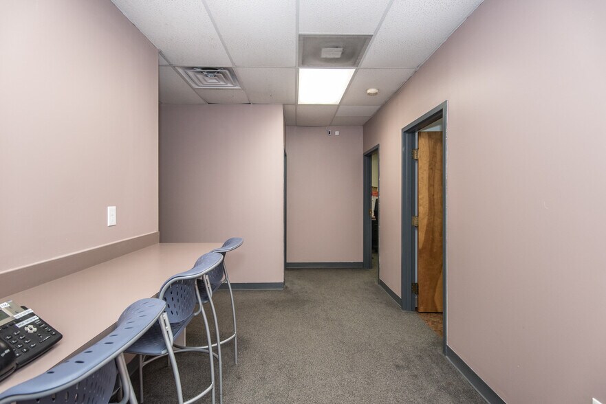 More Photos Of 6044-6052 Castor Ave, Philadelphia Medical For Sale