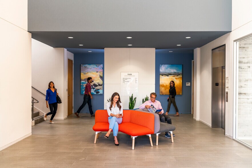 More Photos Of 15420 Laguna Canyon Rd, Irvine Office For Lease