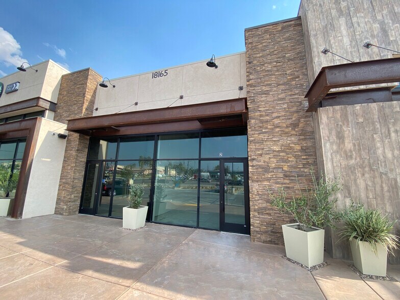 More Photos Of 18165 US Highway 18, Apple Valley Storefront For Lease