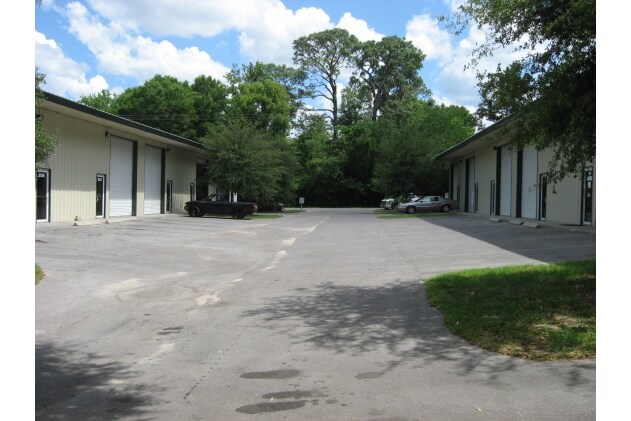 More Photos Of 1155 NE 17th Rd, Ocala Warehouse For Lease