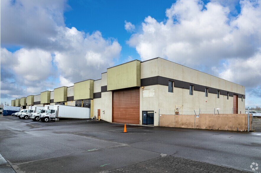 More Photos Of 2300 E 1st St, Vancouver Warehouse For Lease