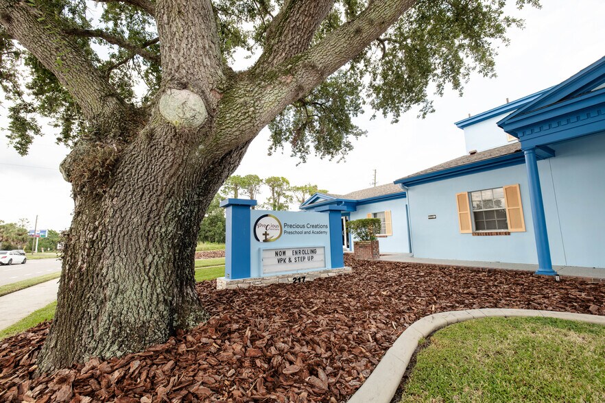 More Photos Of 217 N Kirkman Rd, Orlando Office For Sale