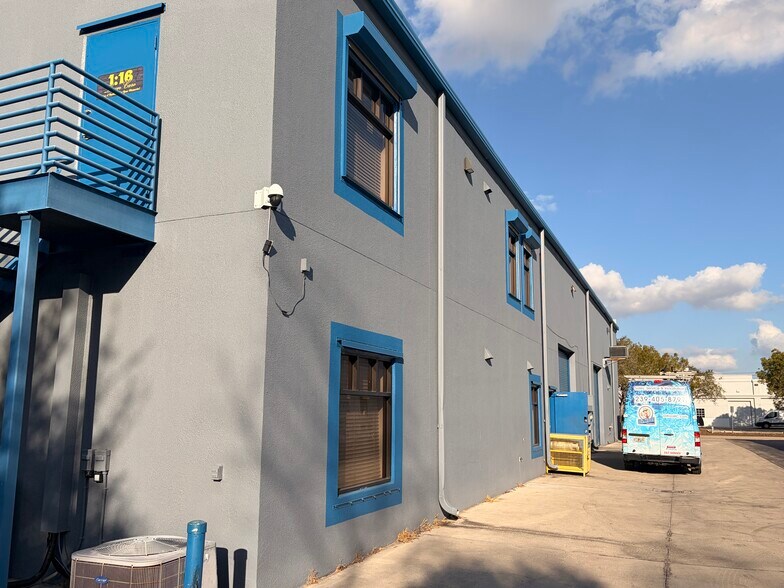 More Photos Of 10911 Harmony Park Dr, Bonita Springs Light Distribution For Sale