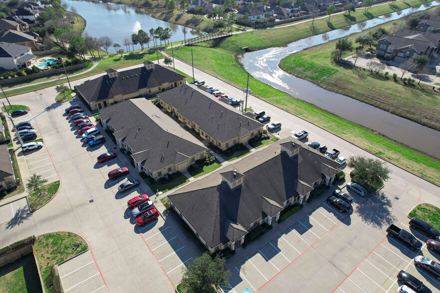 More Photos Of 12234 Shadow Creek Parkway, Pearland Medical For Lease