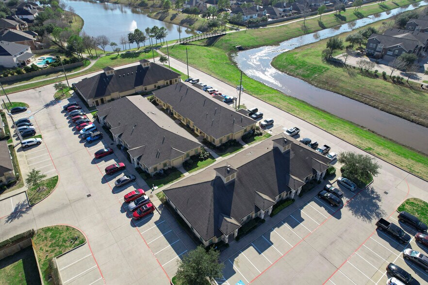 More Photos Of 12234 Shadow Creek Pky, Pearland Medical For Lease