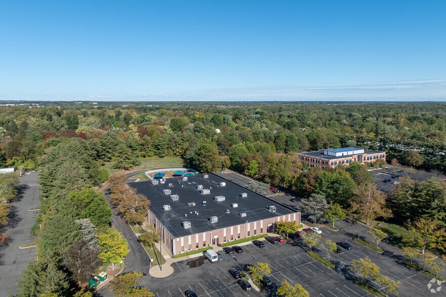 More Photos Of 707 Alexander Rd, Princeton Office For Sale