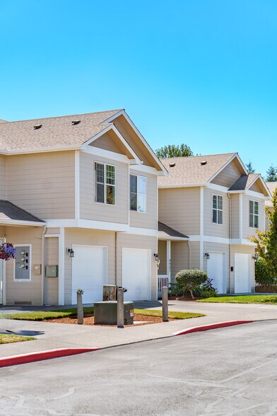 More Photos Of 4955-4959 Elizabeth St N, Keizer Apartments For Sale